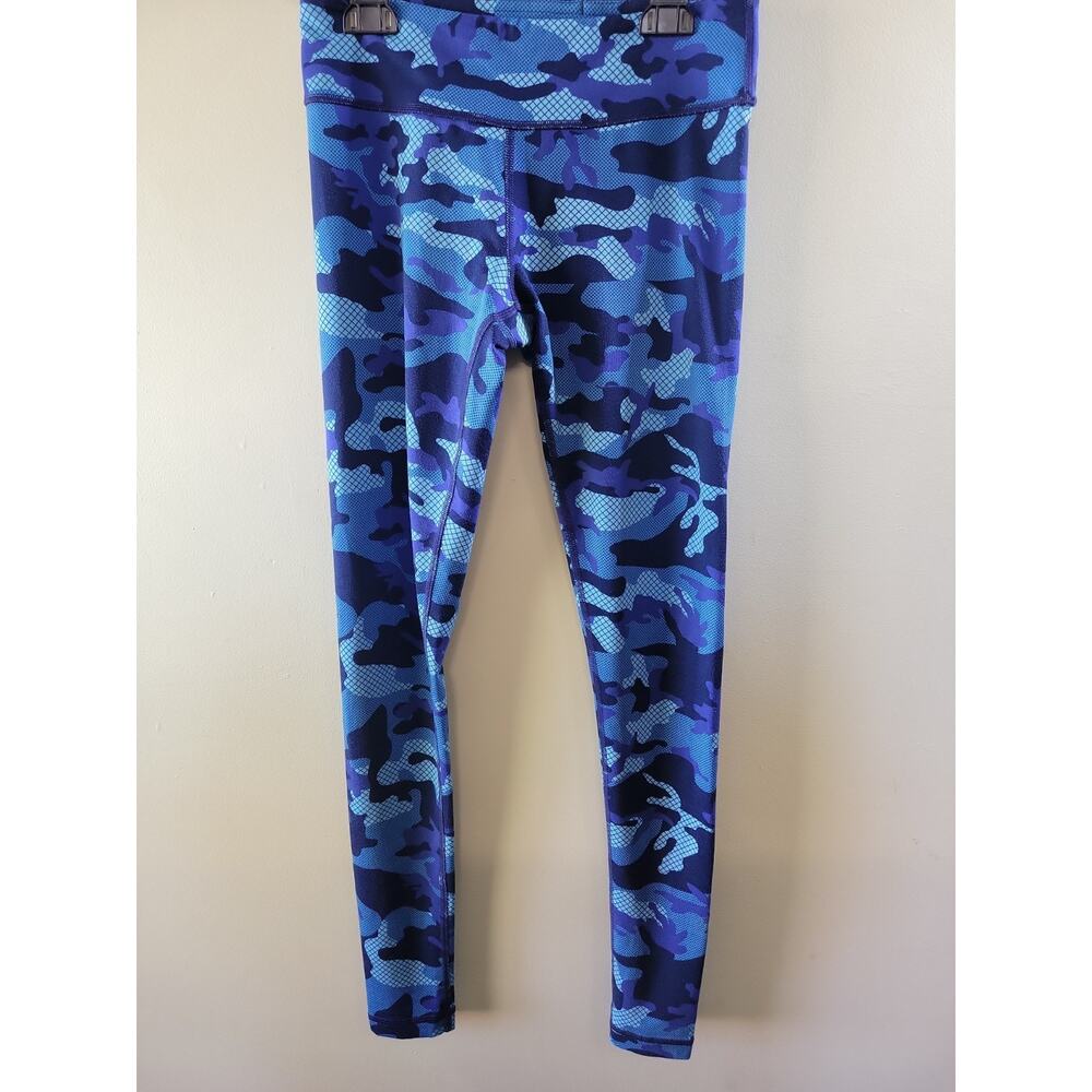 Zumba Wear XSpicy Womens Capri Leggings Camo Size XS Athleisure activewear Dance